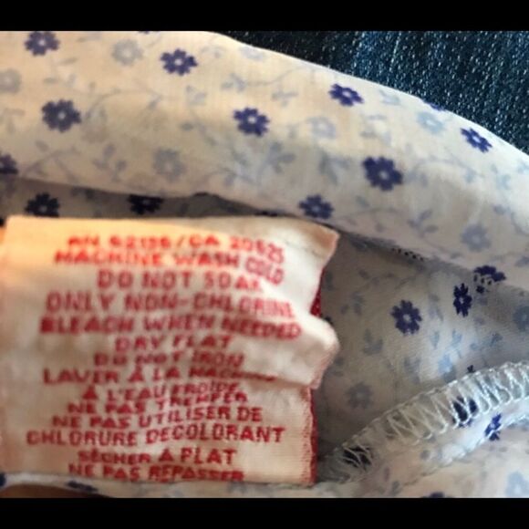 Guess MEDIUM Almost Sheer Blue Top - Picture 6 of 6